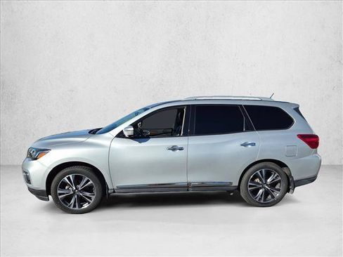 Used 2017 Nissan Pathfinder Platinum w/ Cargo Package FWD image 8