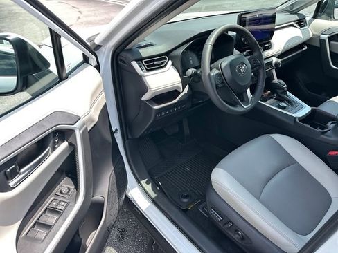 Used 2025 Toyota RAV4 Limited w/ Advanced Technology Package AWD/4WD image 9