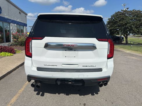 Used 2021 GMC Yukon XL Denali w/ Denali Premium Package AWD/4WD image 5