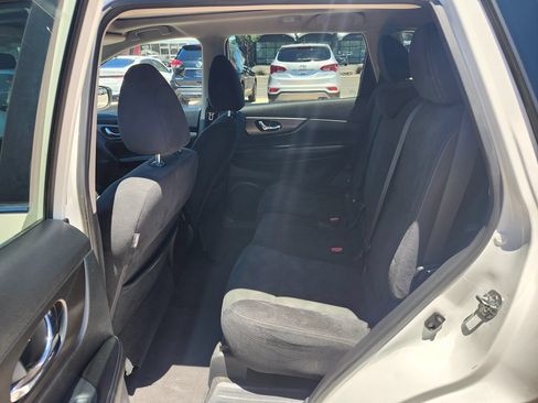 Used 2015 Nissan Rogue SV w/ SV Moonroof Package AWD/4WD image 15