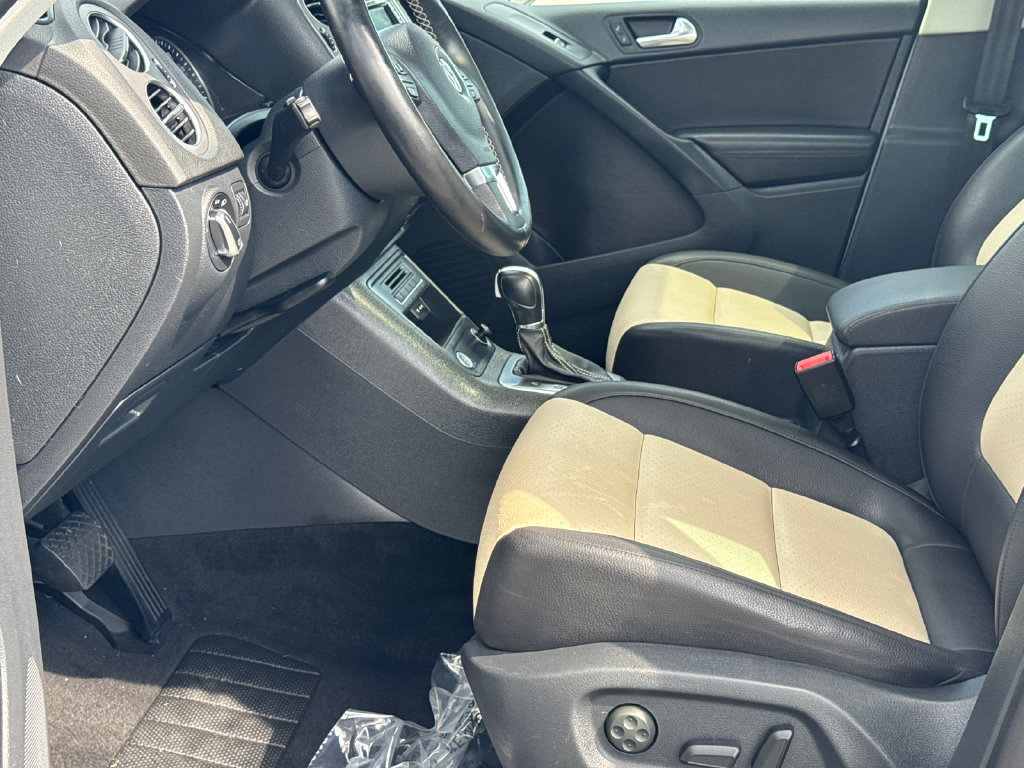 Used 2016 Volkswagen Tiguan SE FWD image 9