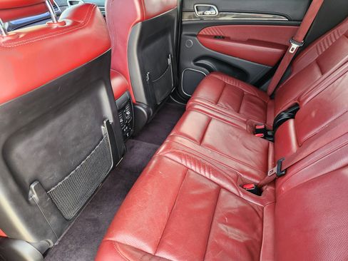 Used 2017 Jeep Grand Cherokee SRT image 30