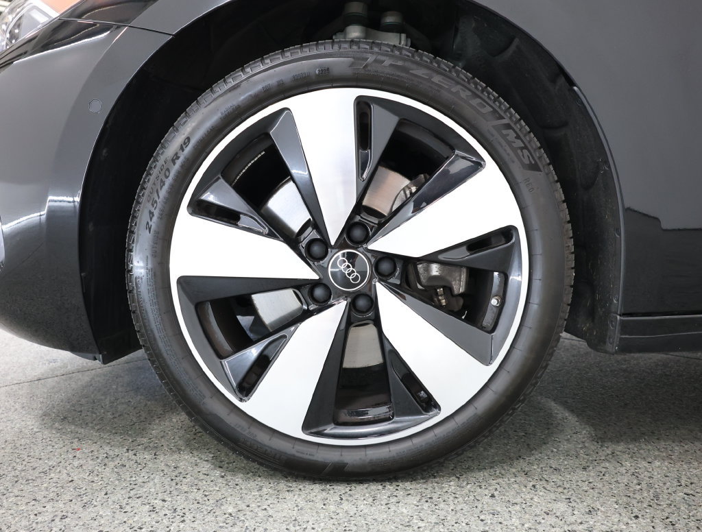 Certified 2025 Audi A5 Prestige w/ 19" Wheel Package AWD/4WD image 5