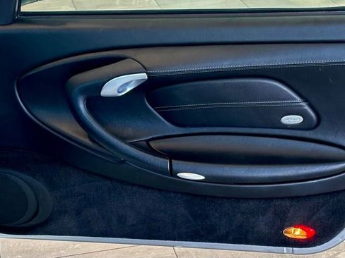 Used 2003 Porsche 911 Carrera 4S image 33