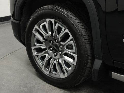 Used 2026 GMC Sierra 1500 Denali Ultimate AWD/4WD image 10