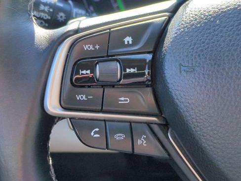 Used 2019 Honda Accord Touring image 16