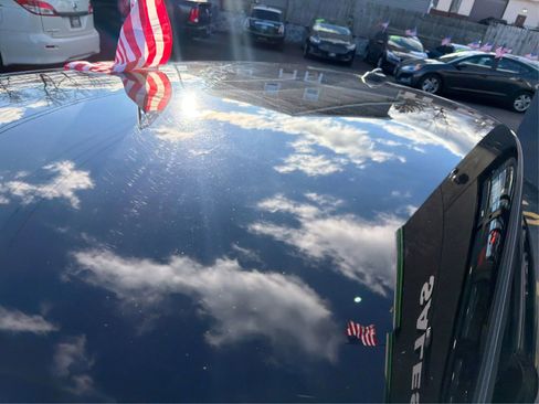 Used 2018 MINI Cooper 2-Door Hardtop w/ Signature Line Package image 12