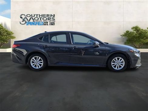 Used 2025 Toyota Camry LE FWD image 6