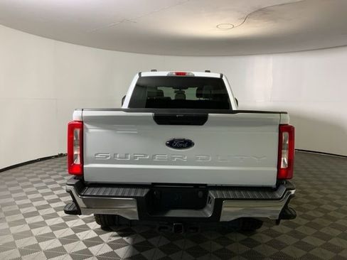 Used 2023 Ford F250 XLT image 6