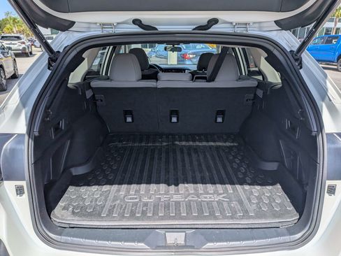 Certified 2025 Subaru Outback Premium AWD/4WD image 13