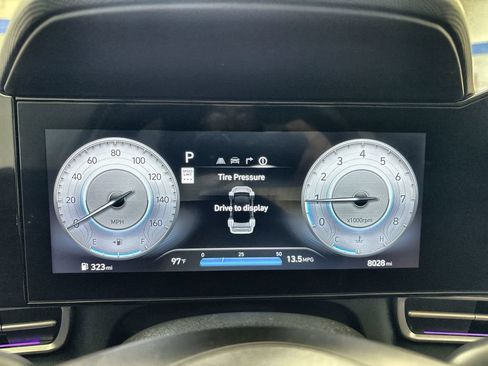 Certified 2025 Hyundai Elantra SEL FWD image 10
