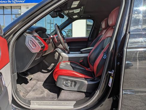 Used 2019 Land Rover Range Rover Sport HSE Dynamic AWD/4WD image 12
