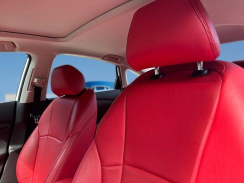 Used 2025 Honda Accord SE image 15