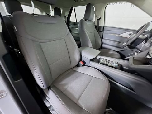 New 2026 Ford Explorer Active image 17