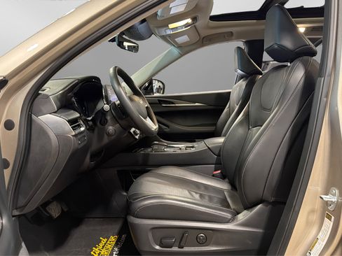 Used 2025 INFINITI QX60 Luxe AWD/4WD image 18