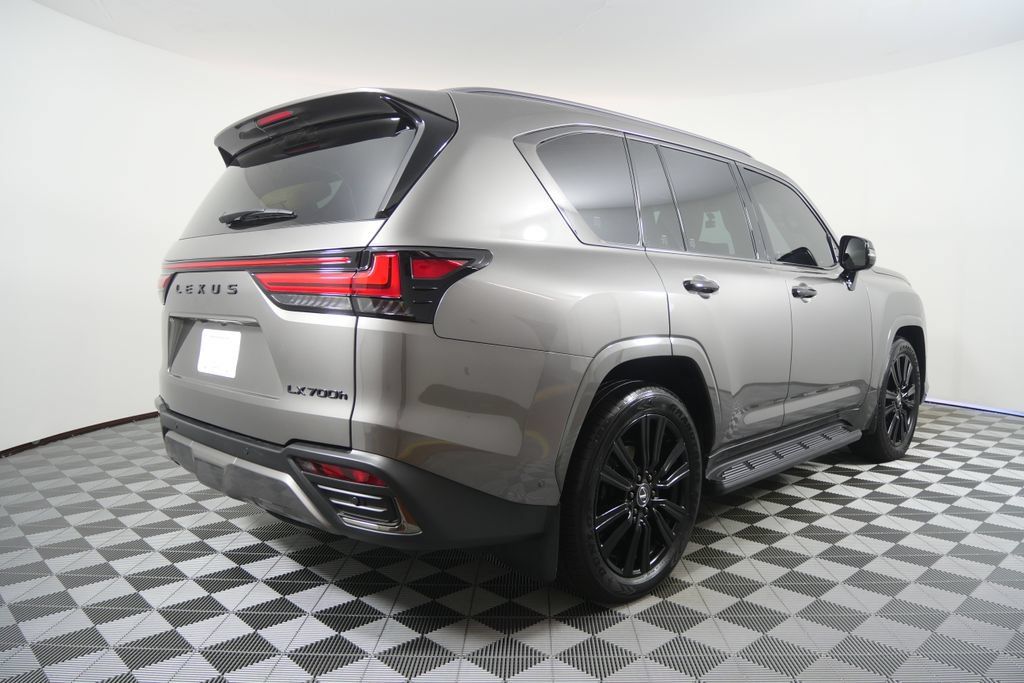 Used 2026 Lexus LX 700h Luxury w/ Appearance Package AWD/4WD image 4