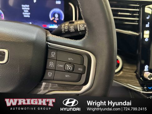 Used 2022 Jeep Wagoneer Series III w/ Premium Group I image 21