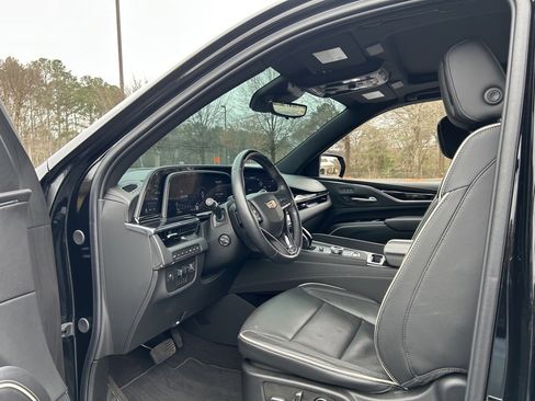 Used 2024 Cadillac Escalade Sport w/ LPO, ONYX Package image 40