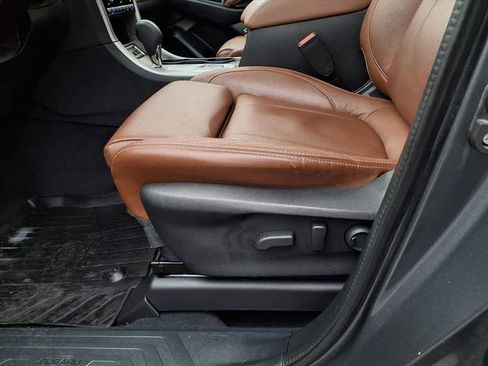 Used 2022 Subaru Ascent Touring image 19