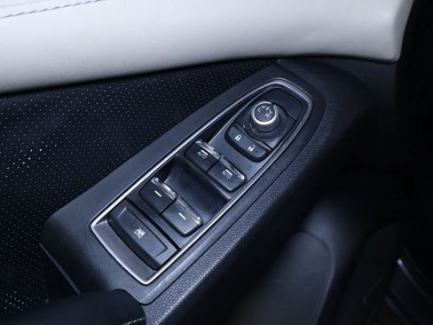 Used 2022 Subaru Ascent Limited w/ Technology Package image 14