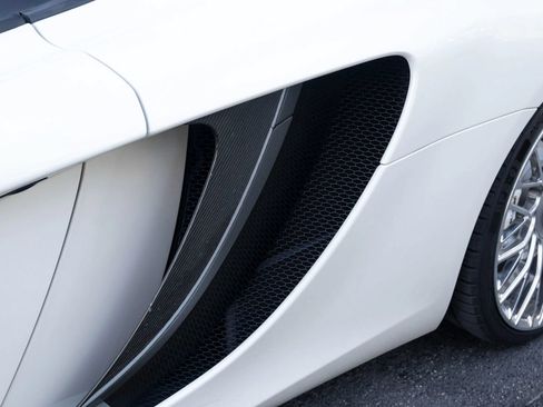 Used 2013 McLaren MP4-12C Spider RWD image 12