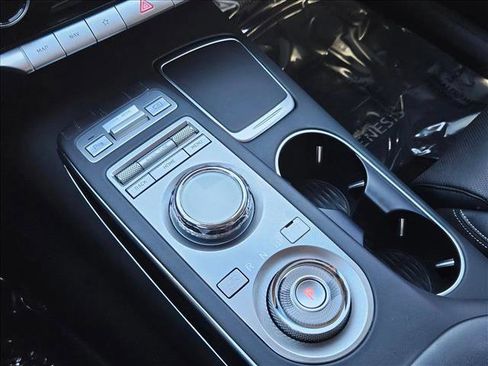 Used 2025 Genesis GV70 2.5T image 17