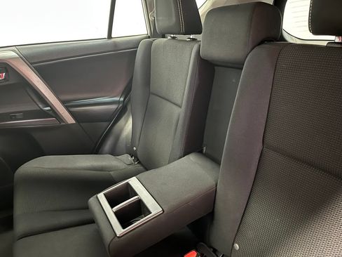 Used 2018 Toyota RAV4 XLE w/ Plus Extra Value Package AWD/4WD image 15