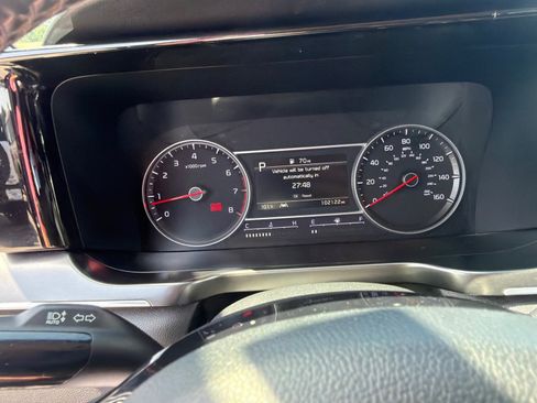 Used 2023 Kia Sorento S FWD image 22