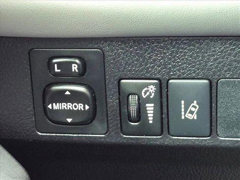 Used 2017 Toyota RAV4 XLE w/ Protection Package AWD/4WD image 14