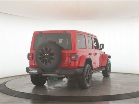 Used 2025 Jeep Wrangler Unlimited Sahara image 7