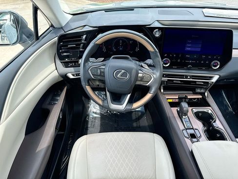 Used 2024 Lexus RX 350 Premium Plus w/ Convenience Package FWD image 12