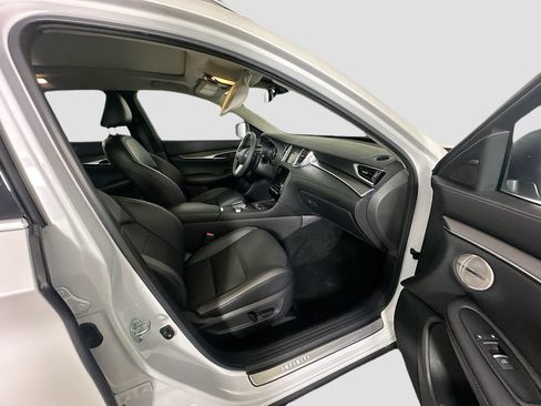 Used 2023 INFINITI QX50 Luxe FWD image 31