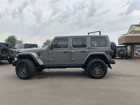 Used 2022 Jeep Wrangler Unlimited Rubicon w/ Xtreme Recon 35" Tire Package image 8