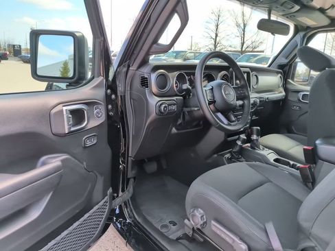 Used 2022 Jeep Wrangler Sport AWD/4WD image 20