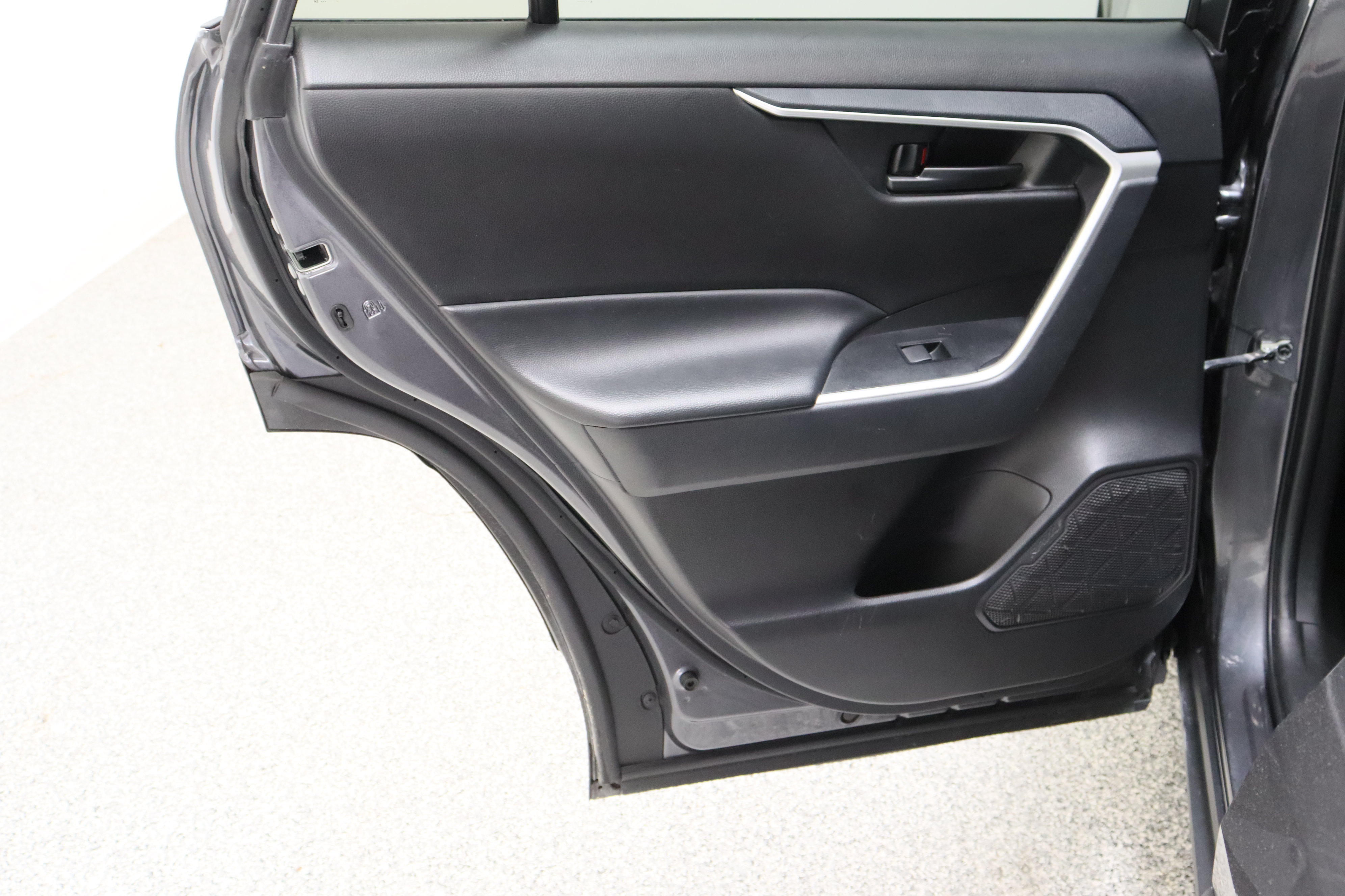 Used 2024 Toyota RAV4 LE FWD image 22