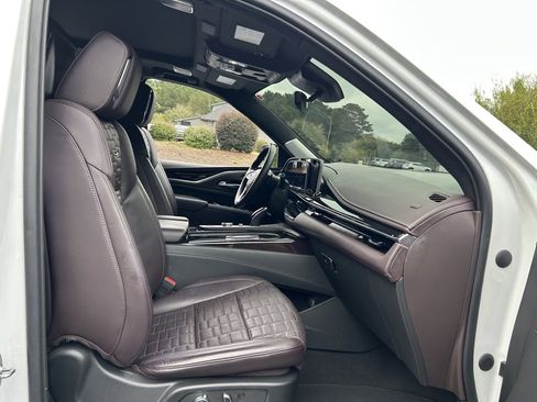 Used 2023 Cadillac Escalade ESV Sport Platinum image 56