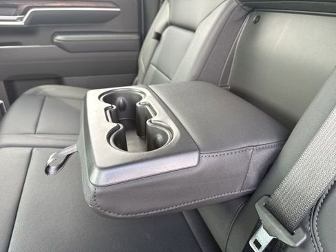 New 2026 GMC Sierra 2500 SLT w/ SLT Premium Package AWD/4WD image 39