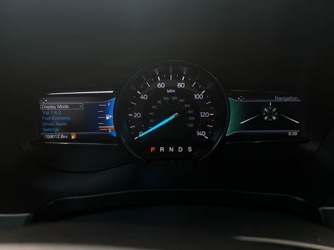 Used 2019 Ford Explorer XLT w/ Equipment Group 202A image 12