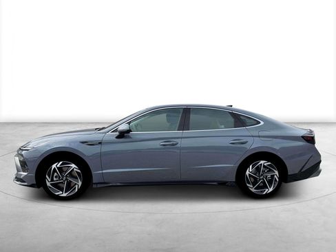 New 2026 Hyundai Sonata SEL FWD image 3