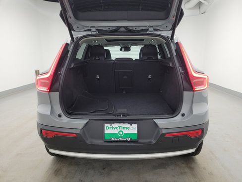 Used 2024 Volvo XC40 B5 Core image 29