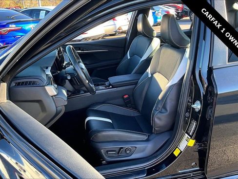 Used 2025 Toyota Camry SE image 20