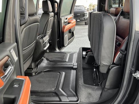 Used 2025 GMC Sierra 2500 Denali Ultimate image 23