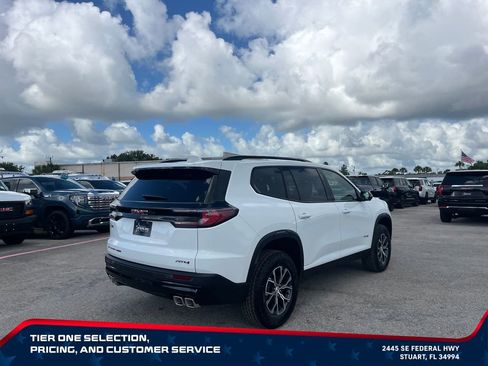 New 2026 GMC Acadia AT4 w/ Luxury Package AWD/4WD image 7