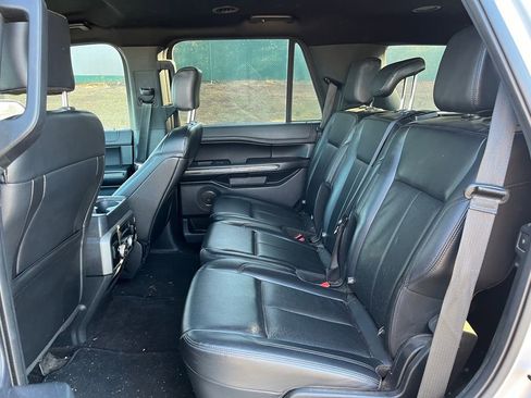 Used 2019 Ford Expedition XLT w/ Equipment Group 202A image 12