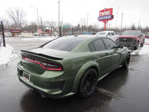 Used 2022 Dodge Charger Scat Pack image 5