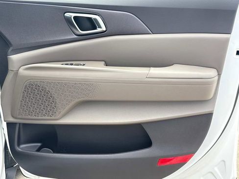 New 2026 Kia Carnival EX FWD image 15