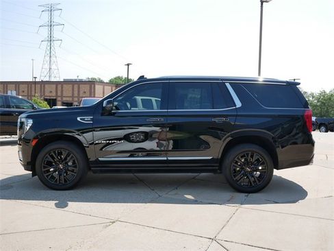 Used 2024 GMC Yukon Denali image 4