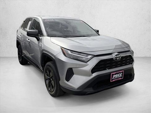 Used 2025 Toyota RAV4 LE image 3