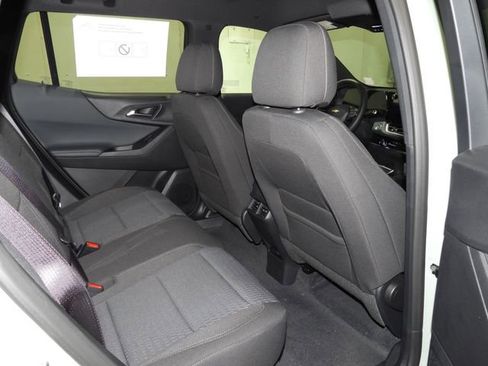 New 2026 Chevrolet Equinox LT AWD/4WD image 40