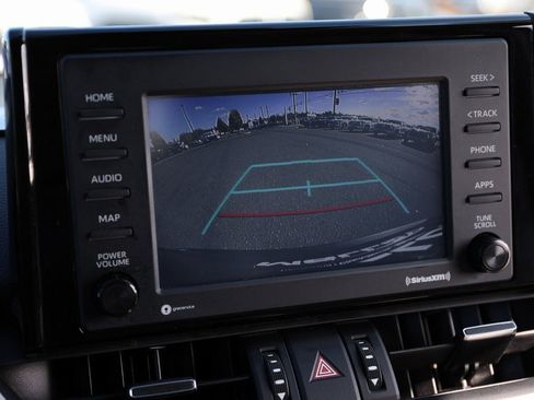 Used 2021 Toyota RAV4 XLE Premium image 13